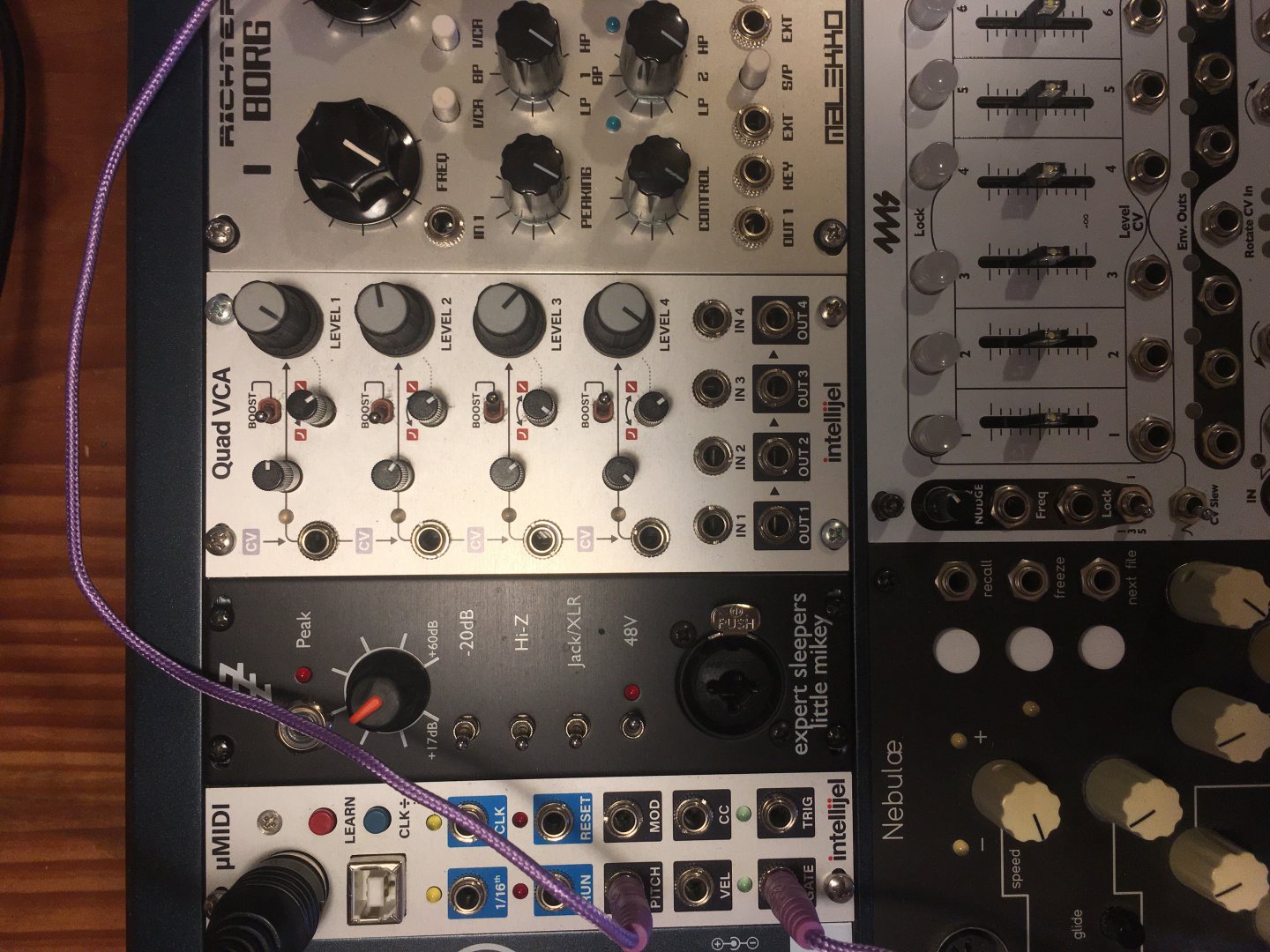 intellijel Quad VCA モジュール Intellijel Quad VCA - 12hp
